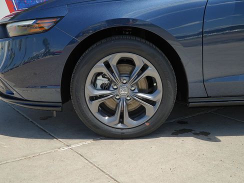 New 2026 Honda Accord EX-L image 12