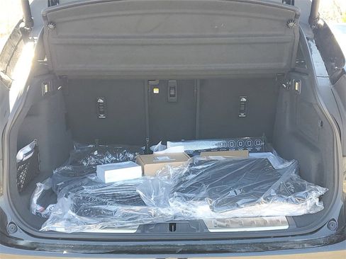 Used 2025 Jaguar F-PACE R-Dynamic S image 6