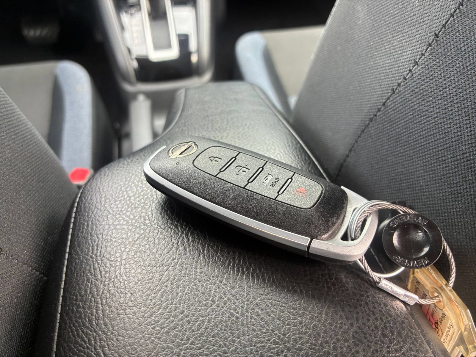 Used 2025 Nissan Versa SV FWD image 20