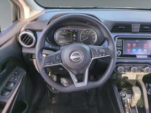 Used 2023 Nissan Versa SV image 12