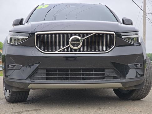 Used 2023 Volvo XC40 B5 Plus w/ Driver Assist Package AWD/4WD image 16