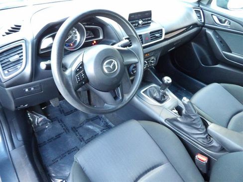 Used 2014 MAZDA MAZDA3 i SV image 10