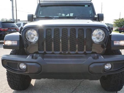 Used 2023 Jeep Gladiator Sport AWD/4WD image 10