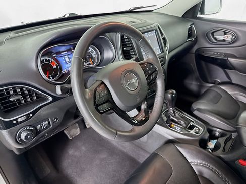 Used 2023 Jeep Cherokee Altitude Lux image 8