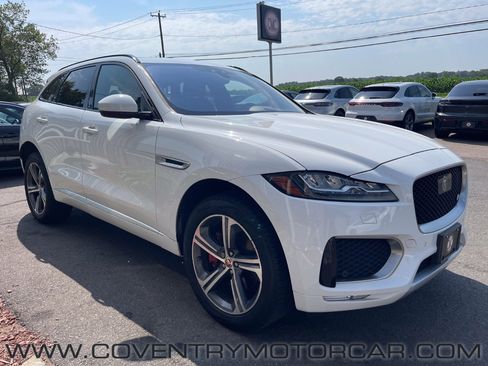 Used 2019 Jaguar F-PACE S image 4