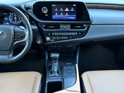 Used 2022 Lexus ES 350 w/ Premium Package image 14