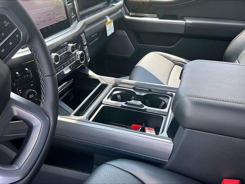 New 2026 Ford F250 Lariat w/ Chrome Package AWD/4WD image 8
