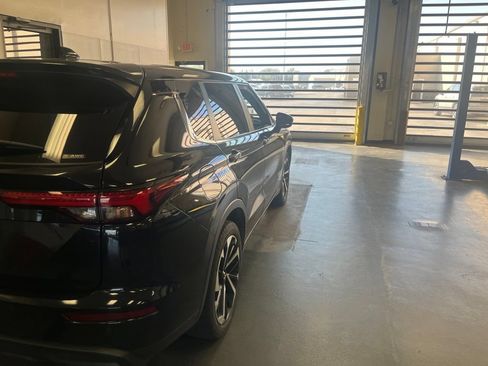 Used 2022 Mitsubishi Outlander ES AWD/4WD image 8