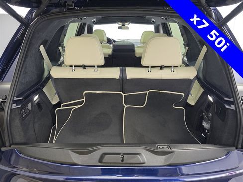 Used 2022 BMW X7 M50i w/ Dynamic Handling Package image 17
