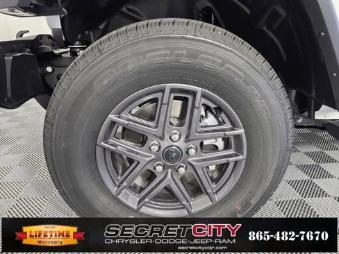 New 2025 Jeep Gladiator Sport image 9