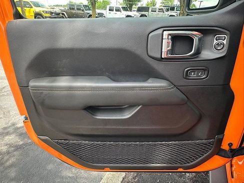 New 2025 Jeep Wrangler Unlimited Rubicon 392 image 16