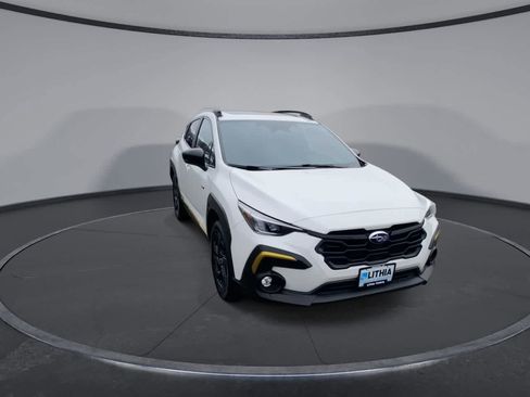 Used 2024 Subaru Crosstrek 2.5i Sport AWD/4WD image 2