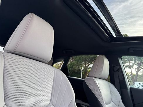 Used 2024 Lexus RX 350 w/ Convenience Package image 16