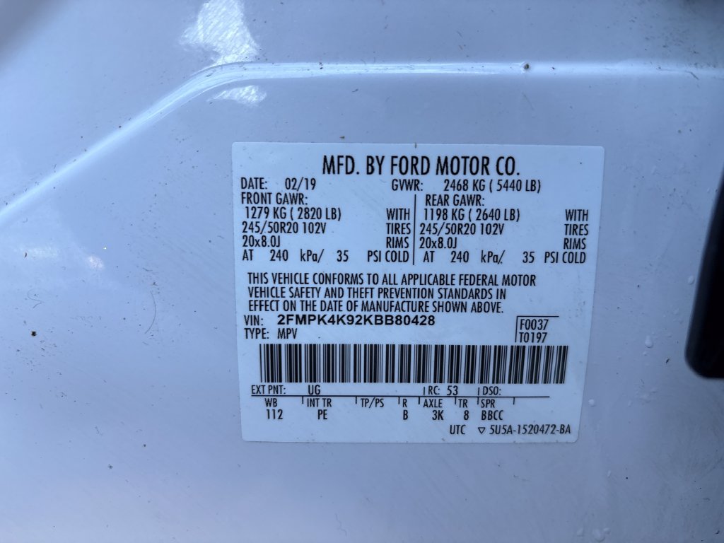 Used 2019 Ford Edge Titanium w/ Equipment Group 301A AWD/4WD image 28