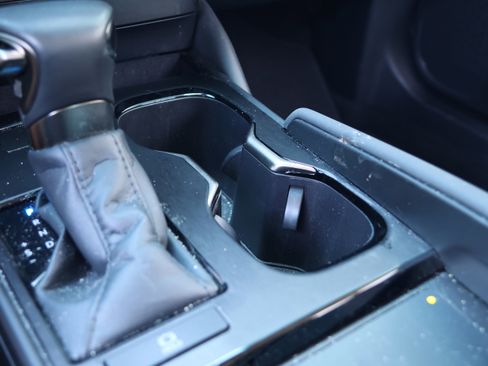 Used 2024 Lexus ES 350 Ultra Luxury w/ Accessory Package (Z2) FWD image 31