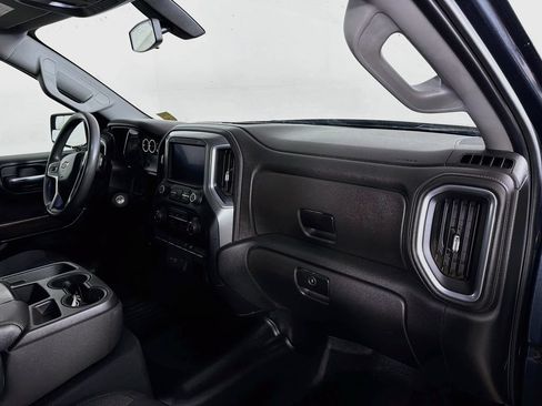 Used 2020 Chevrolet Silverado 1500 LT AWD/4WD image 25