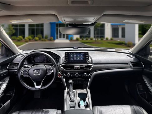 Used 2021 Honda Accord EX-L image 31