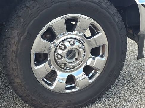 Used 2023 Ford F350 Lariat w/ Lariat Ultimate Package AWD/4WD image 12