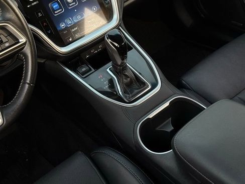 Used 2022 Subaru Outback Limited image 26