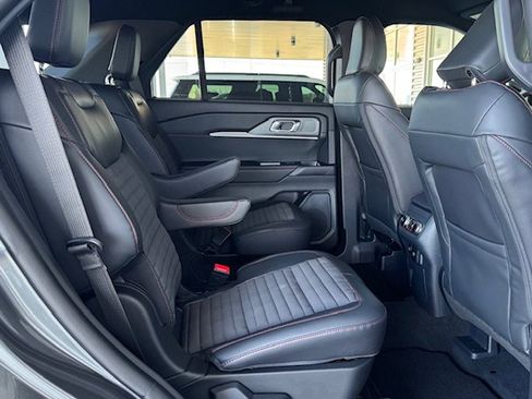New 2026 Ford Explorer ST-Line w/ ST-Line Street Pack image 10