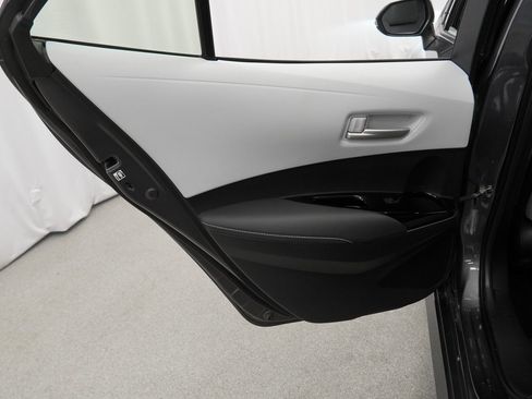 Used 2024 Toyota Corolla SE image 40