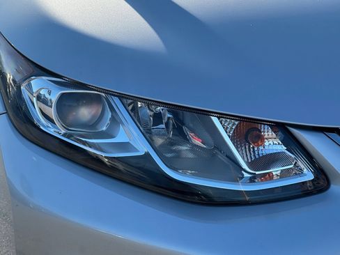 Used 2019 Chevrolet Volt LT image 9