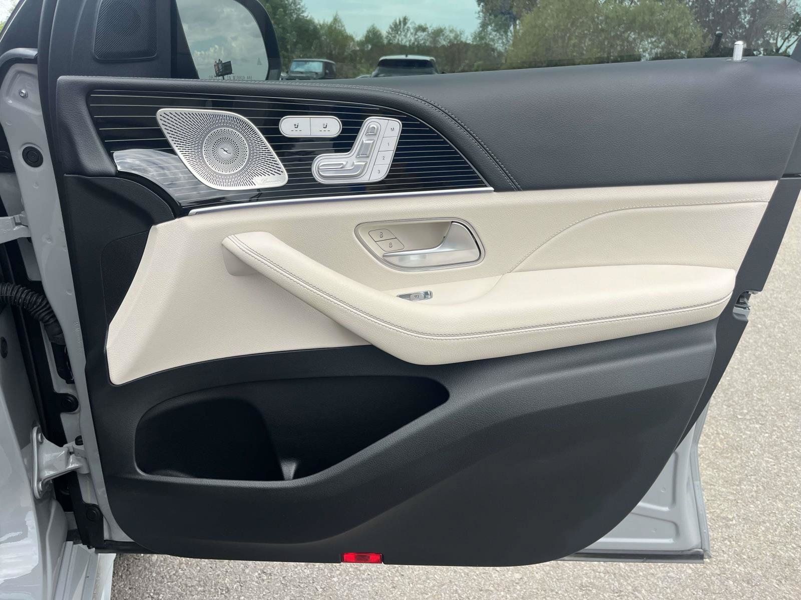 Certified 2024 Mercedes-Benz GLE 450e 4MATIC image 24