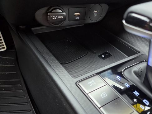 Certified 2025 Hyundai Elantra Sport FWD image 11