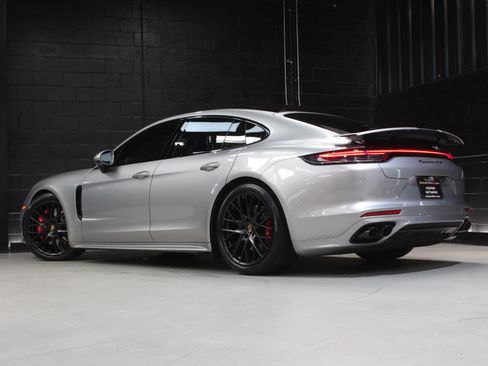 Used 2022 Porsche Panamera GTS AWD/4WD image 15