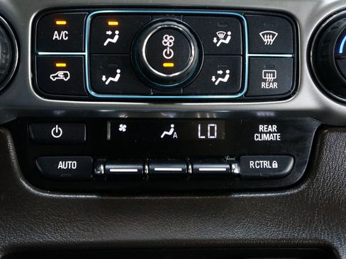 Used 2020 Chevrolet Suburban LT w/ Max Trailering Package image 17