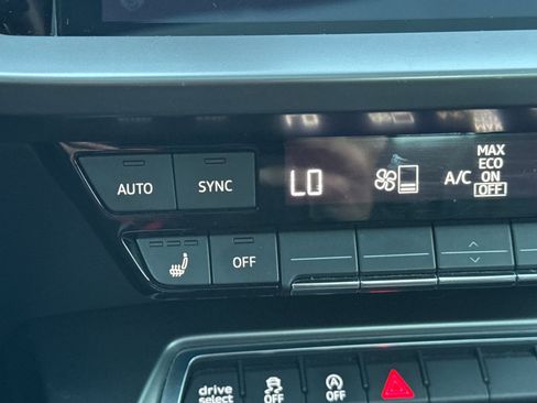 Used 2022 Audi A3 2.0T Premium image 28