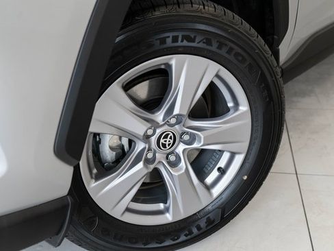 Used 2025 Toyota RAV4 XLE image 2