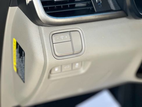 Used 2016 Kia Optima LX image 17