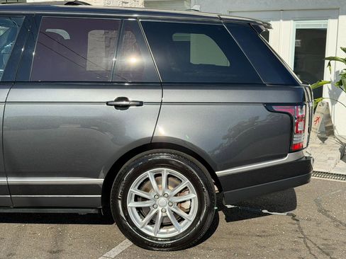 Used 2016 Land Rover Range Rover HSE image 10