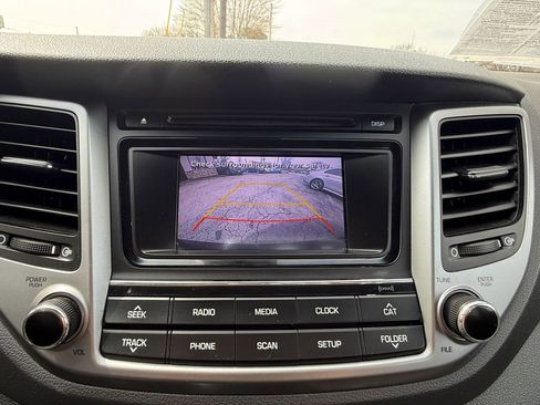 Used 2017 Hyundai Tucson Sport image 22