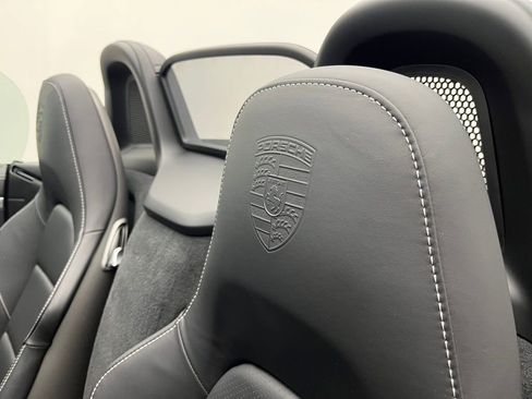 Used 2024 Porsche 718 Boxster GTS image 38