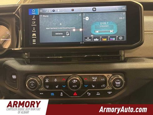 Used 2024 Jeep Wrangler Willys image 16