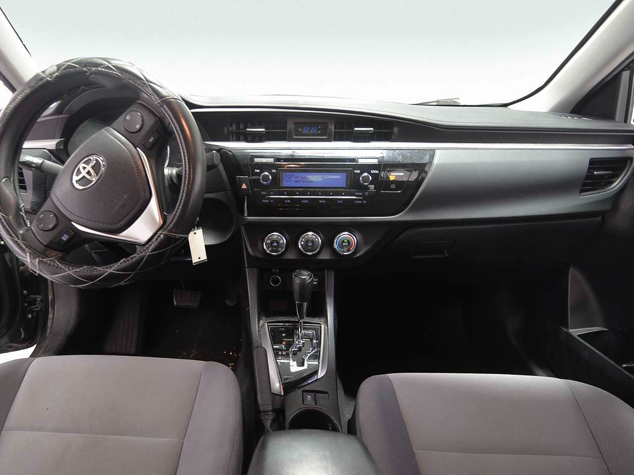 Used 2014 Toyota Corolla L FWD image 12