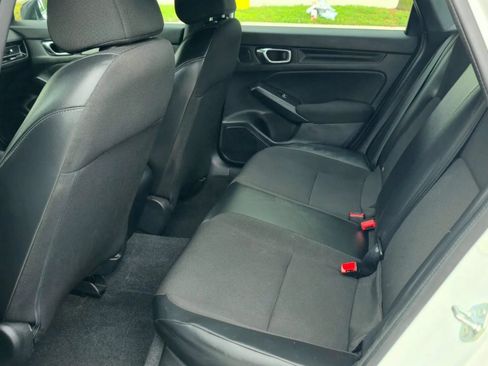Used 2022 Honda Civic Sport image 12