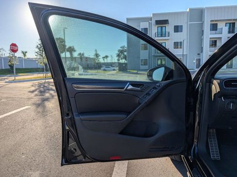 Used 2013 Volkswagen GTI Driver's Edition image 14