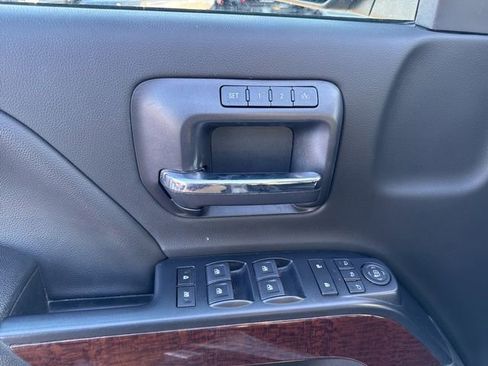Used 2018 GMC Sierra 1500 SLT w/ SLT Premium Package image 16