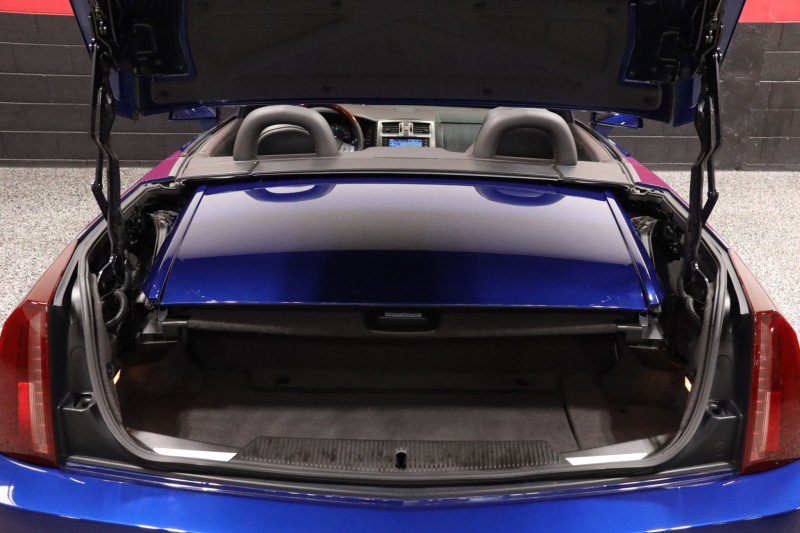 Used 2006 Cadillac XLR RWD image 33