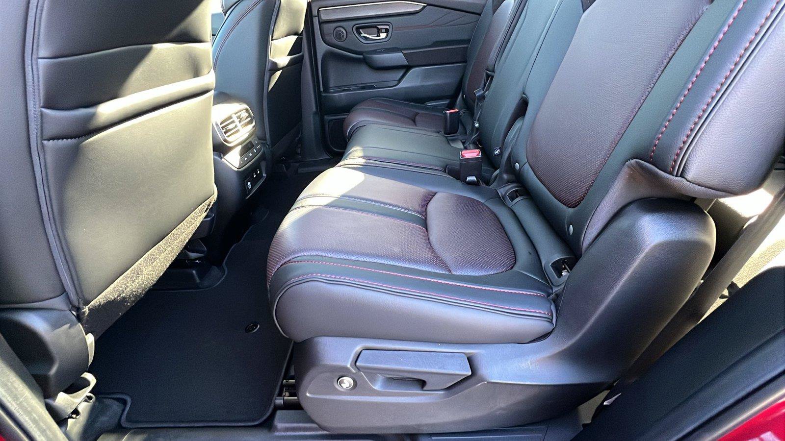 New 2026 Honda Pilot Black Edition image 19