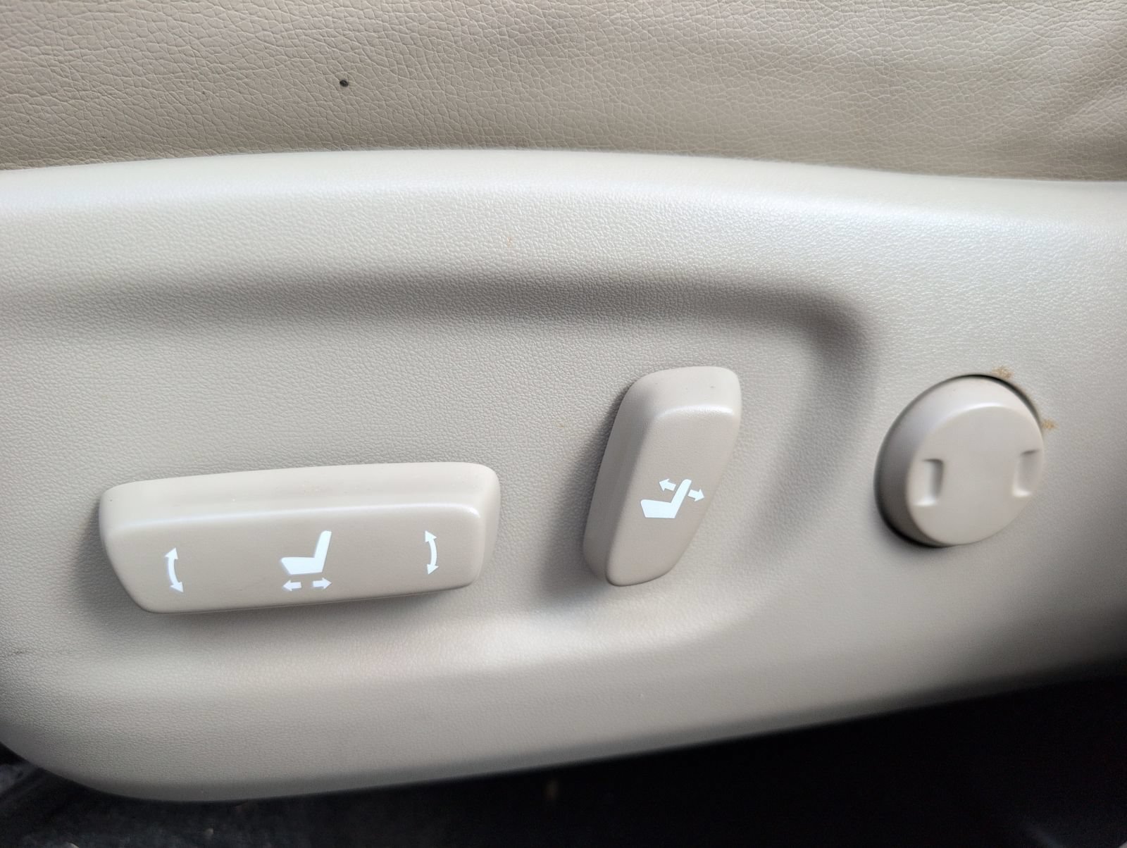 Used 2014 Toyota Prius Four FWD image 7