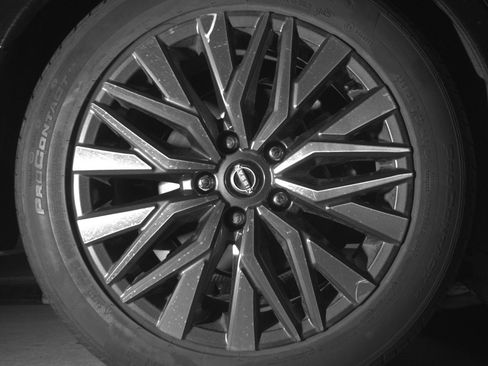 Used 2025 Nissan Altima 2.5 SV image 15