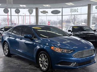 Used 2019 Ford Fusion SE video 1