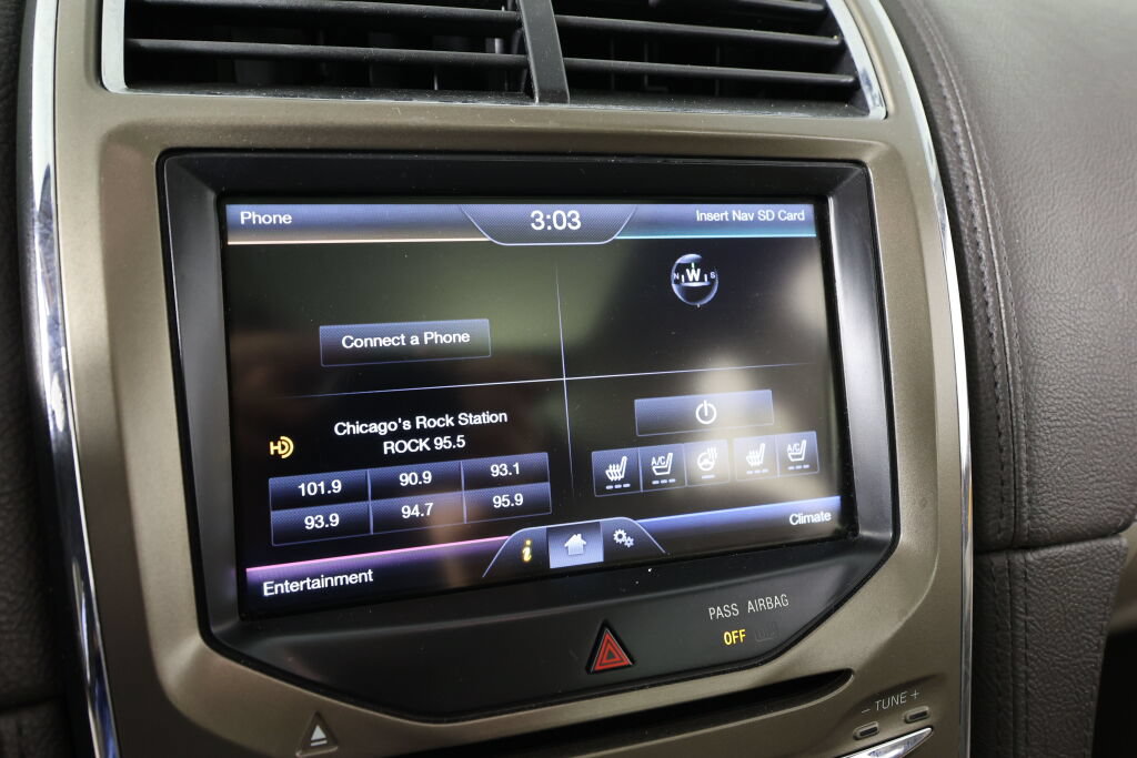 Used 2014 Lincoln MKX AWD w/ Equipment Group 102A image 36