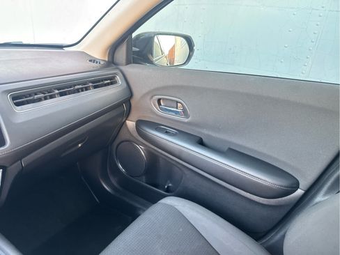 Used 2021 Honda HR-V EX image 28