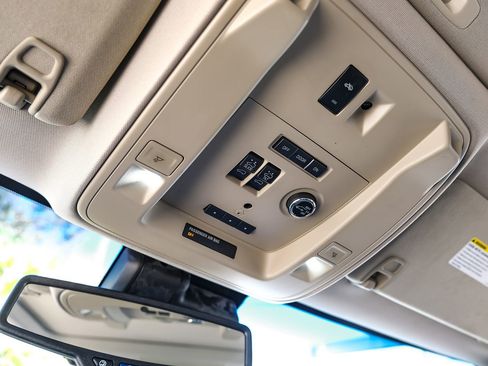 Used 2020 GMC Yukon Denali w/ Denali Ultimate Package image 31