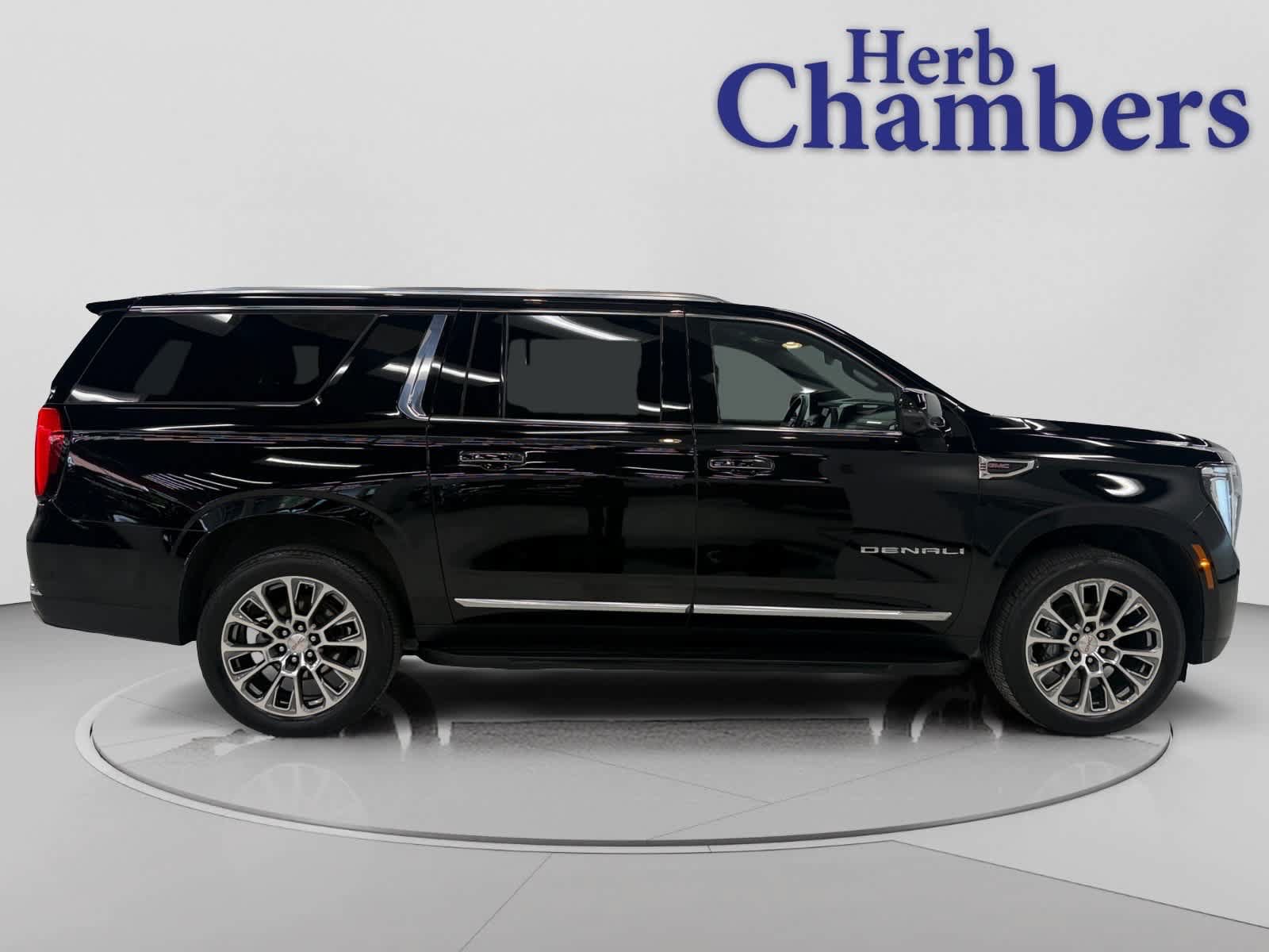 Used 2025 GMC Yukon XL Denali AWD/4WD image 10